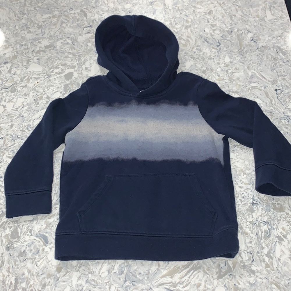 Like new, Old Navy blue hoody. Size 5T
